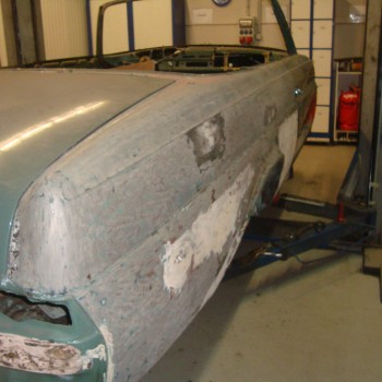 Restaurierung von Mercedes Benz Heckflossen (W108 - W111)