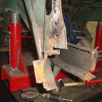 Restaurierung von Mercedes Benz Heckflossen (W108 - W111)