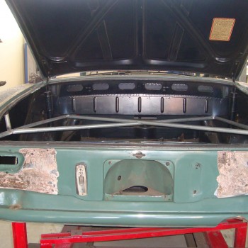 Restaurierung von Mercedes Benz Heckflossen (W108 - W111)